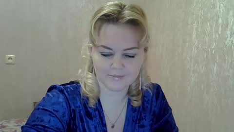 karennelsonx online show from 24, 1, 2025
