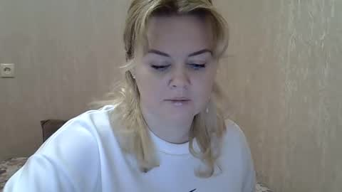 karennelsonx online show from 9, 2, 2025