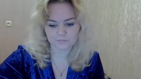 karennelsonx online show from 14, 2, 2025