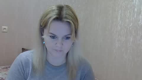 karennelsonx online show from 19, 2, 2025