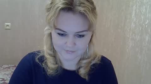 karennelsonx online show from 23, 2, 2025