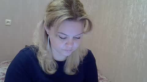karennelsonx online show from 9, 3, 2025