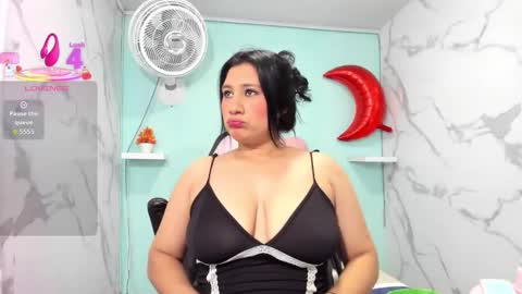 Snapshot of karime_sexygirl chatting on 28, 10, 2025 Karime online show from 28, 10, 2025