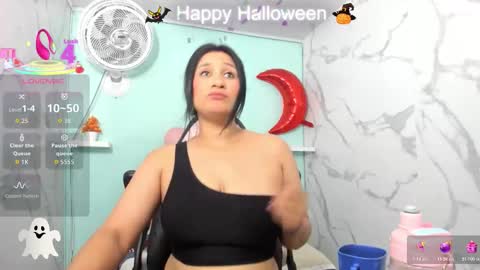 Snapshot of karime_sexygirl chatting on 4, 11, 2025 Karime online show from 4, 11, 2025