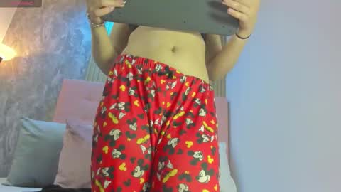 karina_carmona online show from 5, 12, 2025