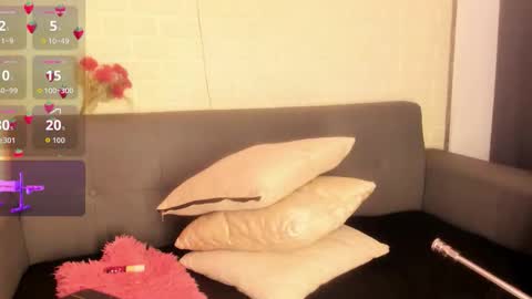 Snapshot of karina_gomez_18 chatting on 15, 10, 2025 Kari online show from 15, 10, 2025