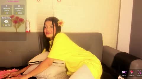 Snapshot of karina_gomez_18 chatting on 21, 10, 2025 Kari online show from 21, 10, 2025