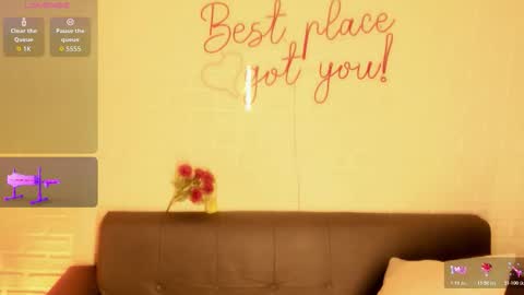 Snapshot of karina_gomez_18 chatting on 30, 10, 2025 Kari online show from 30, 10, 2025