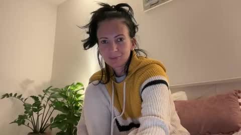 Karina online show from 13, 12, 2024