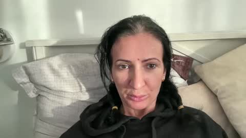 Karina online show from 6, 1, 2025