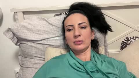 Karina online show from 10, 1, 2025