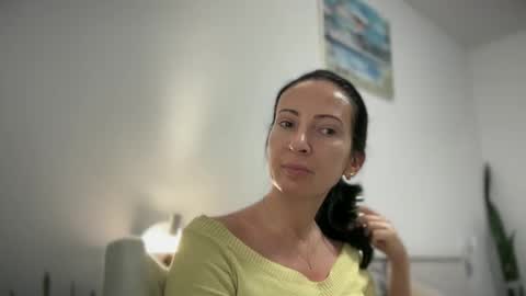 Karina online show from 13, 2, 2025
