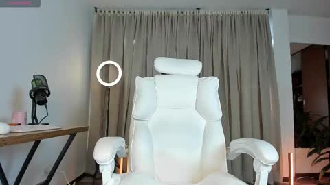 Snapshot of karinnixx chatting on 12, 3, 2026 Karin online show from 12, 3, 2026