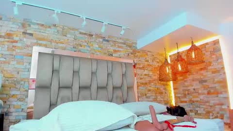 Snapshot of karla_dunn chatting on 9, 10, 2025 Karla online show from 9, 10, 2025