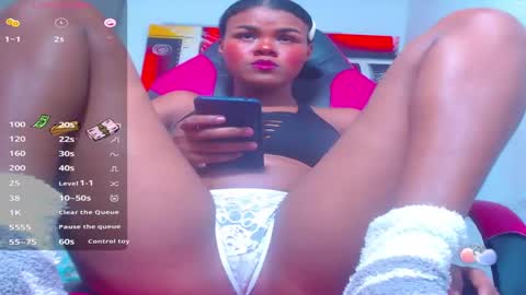 karla latina 28 online show from 29, 9, 2025