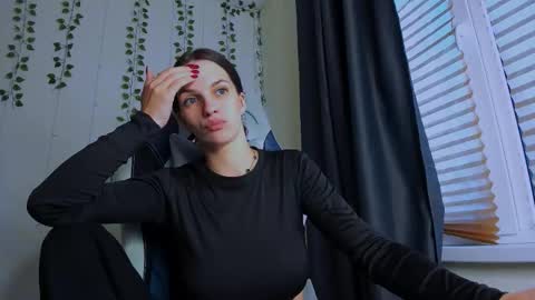 karla_lim online show from 21, 10, 2025