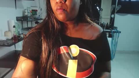 karlaluann online show from 11, 10, 2025