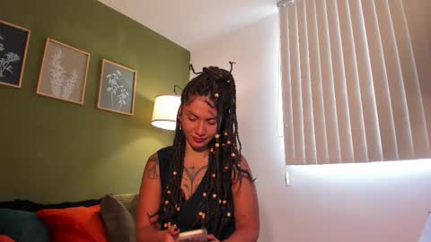 Snapshot of karlye_5 chatting on 10, 11, 2025 Karlye online show from 10, 11, 2025