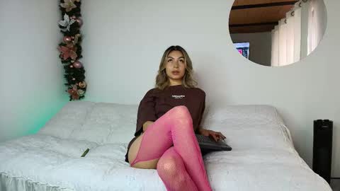 karol_goode online show from 5, 12, 2025