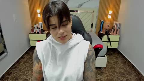 Snapshot of karolandluna chatting on 5, 11, 2025 Karol and Luna online show from 5, 11, 2025