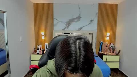 Karol and Luna online show from 2, 12, 2025