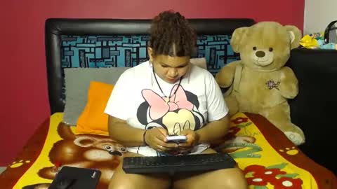 Snapshot of karolhot916 chatting on 21, 1, 2025 karol online show from 21, 1, 2025