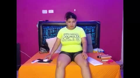 Snapshot of karolhot916 chatting on 21, 10, 2025 karol online show from 21, 10, 2025