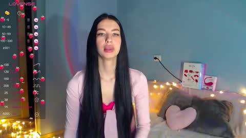 Kira online show from 12, 9, 2025