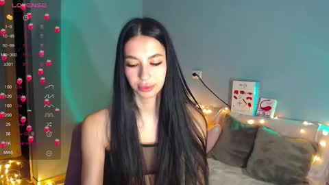 Snapshot of karolina_hottie_ chatting on 1, 11, 2025 Kira online show from 1, 11, 2025