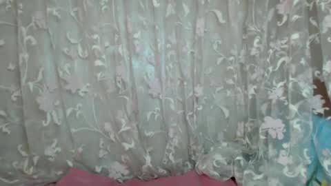 Snapshot of karolina_lin chatting on 7, 3, 2025 karolina_lin online show from 7, 3, 2025