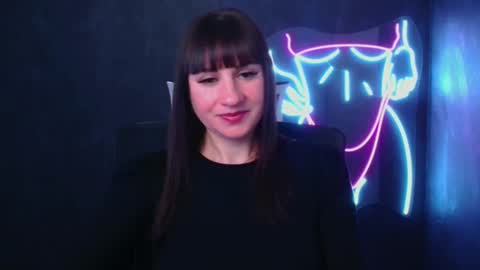 Caroline online show from 11, 12, 2024
