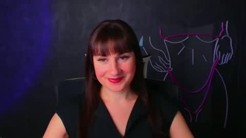 Caroline online show from 20, 12, 2024