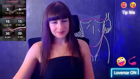 Caroline online show from 17, 9, 2025