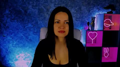 Snapshot of karolina_robinson chatting on 4, 3, 2026 Karolina online show from 4, 3, 2026