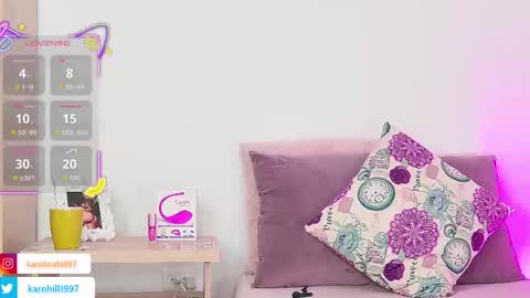 Snapshot of karolinahil chatting on 20, 10, 2025 karolinahill online show from 20, 10, 2025