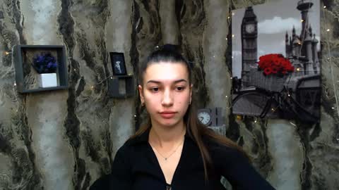 Karolina online show from 8, 1, 2025