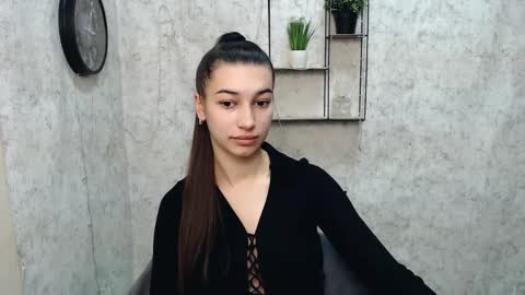 Karolina online show from 9, 2, 2025