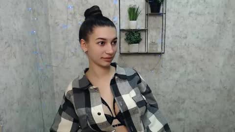 Karolina online show from 15, 2, 2025