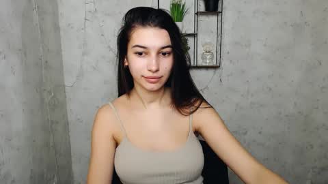 Karolina online show from 1, 3, 2025