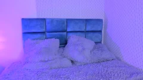 Karoline  online show from 23, 12, 2024