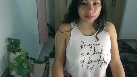 karolinecute online show from 5, 1, 2025