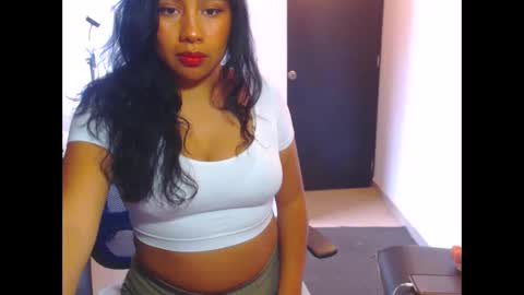 karolinecute online show from 7, 3, 2025