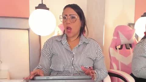 Snapshot of karolwest_ chatting on 29, 11, 2025 karolwest_ online show from 29, 11, 2025