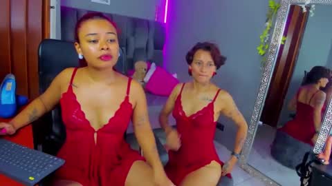 kasandraandsilvi les bigass  online show from 10, 9, 2025