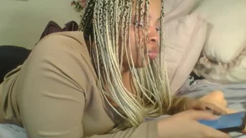 Snapshot of kashmoniy chatting on 5, 3, 2025 kashmoniy online show from 5, 3, 2025