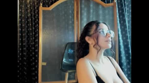 kassandra james online show from 6, 3, 2025