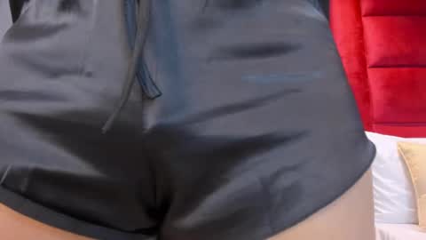 Snapshot of kassandrahall chatting on 7, 11, 2025 Kasandra Hall online show from 7, 11, 2025