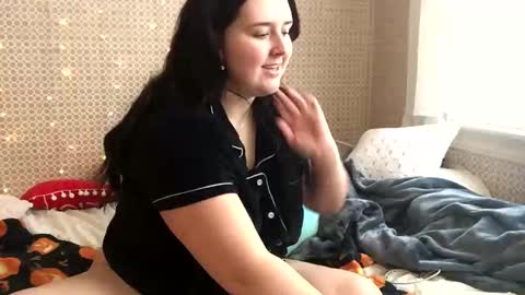 Snapshot of kassandraqueen69 chatting on 25, 10, 2025 Kass online show from 25, 10, 2025