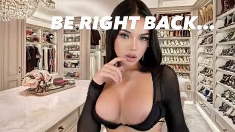 Snapshot of kassandratexascum chatting on 19, 9, 2025 Kassy online show from 19, 9, 2025