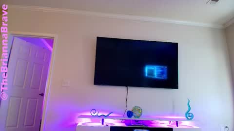 Snapshot of kat2025 chatting on 10, 2, 2026 BriannaBrave online show from 10, 2, 2026